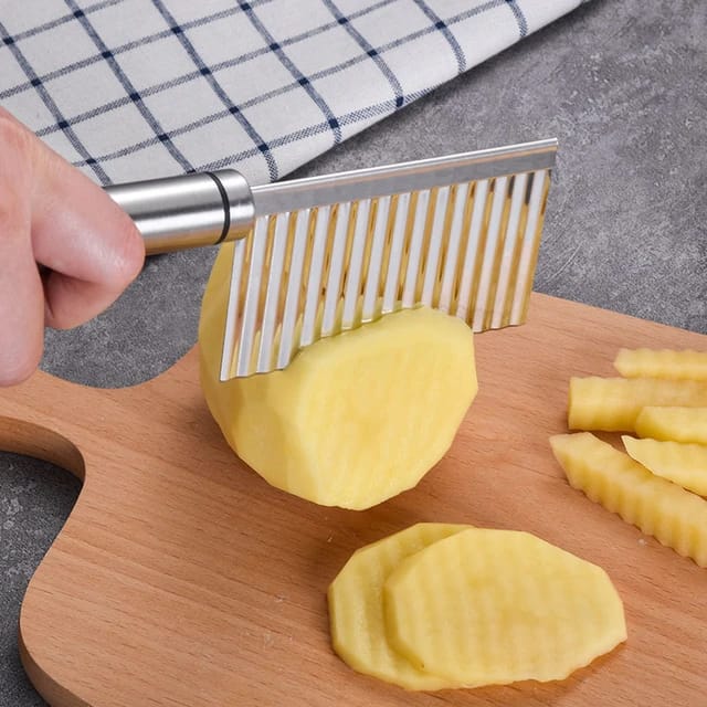 Wavy Potato Cutter
